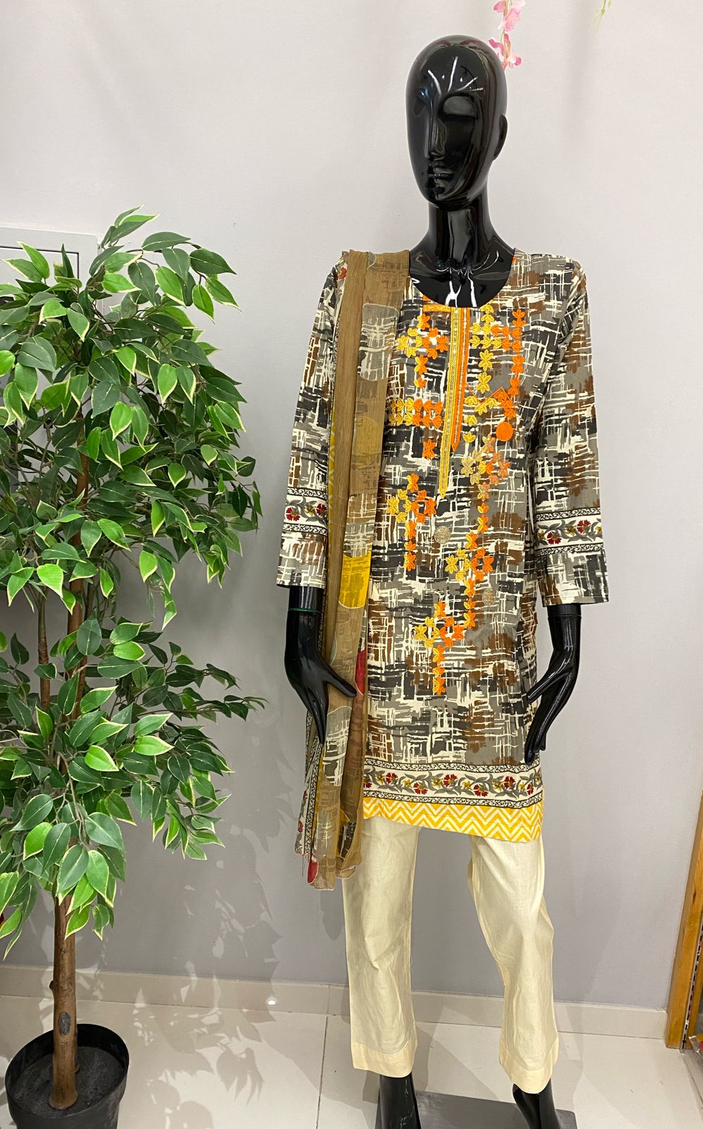 Off-white and grey color Dupatta set
