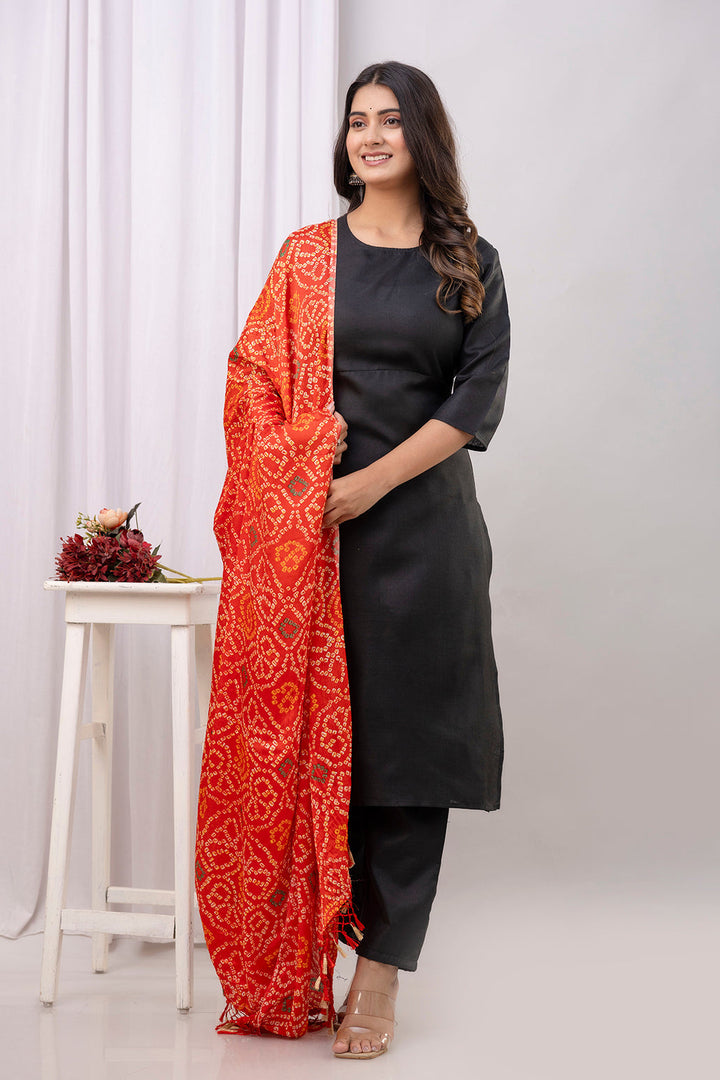 DUPATTA SET-Black straight kurta set with printed dupatta