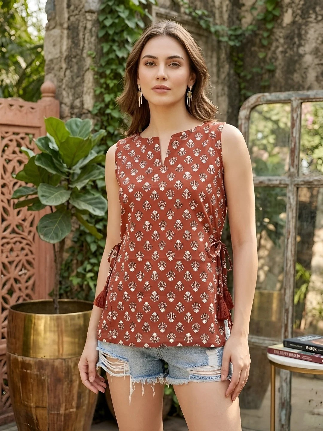 TOP-Printed Stylish Crop Top