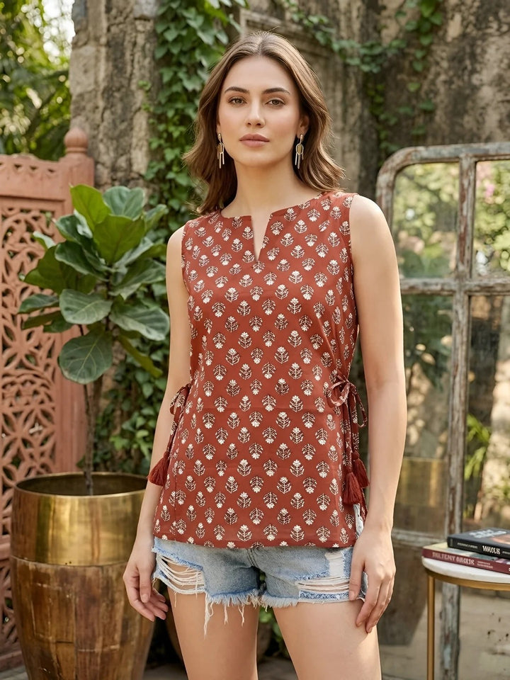 TOP-Printed Stylish Crop Top