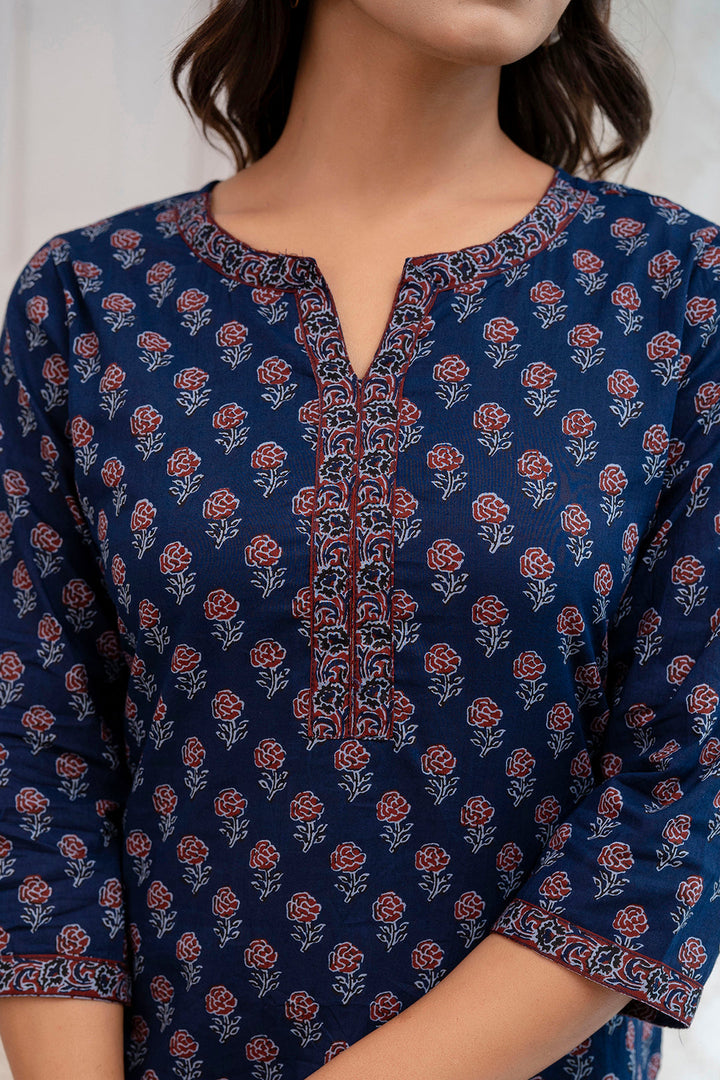 TOP-Blue printed straight tunic