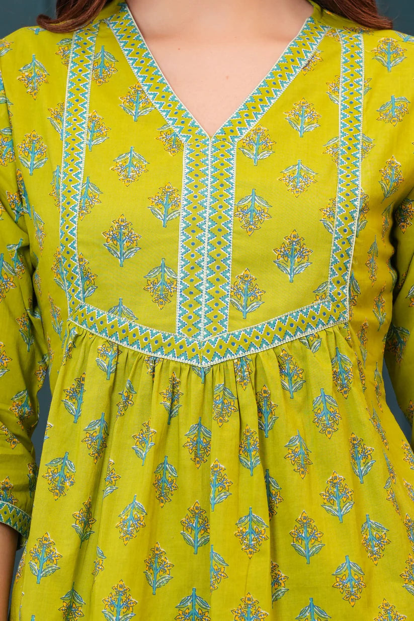 TOP-Cotton Printed Flared