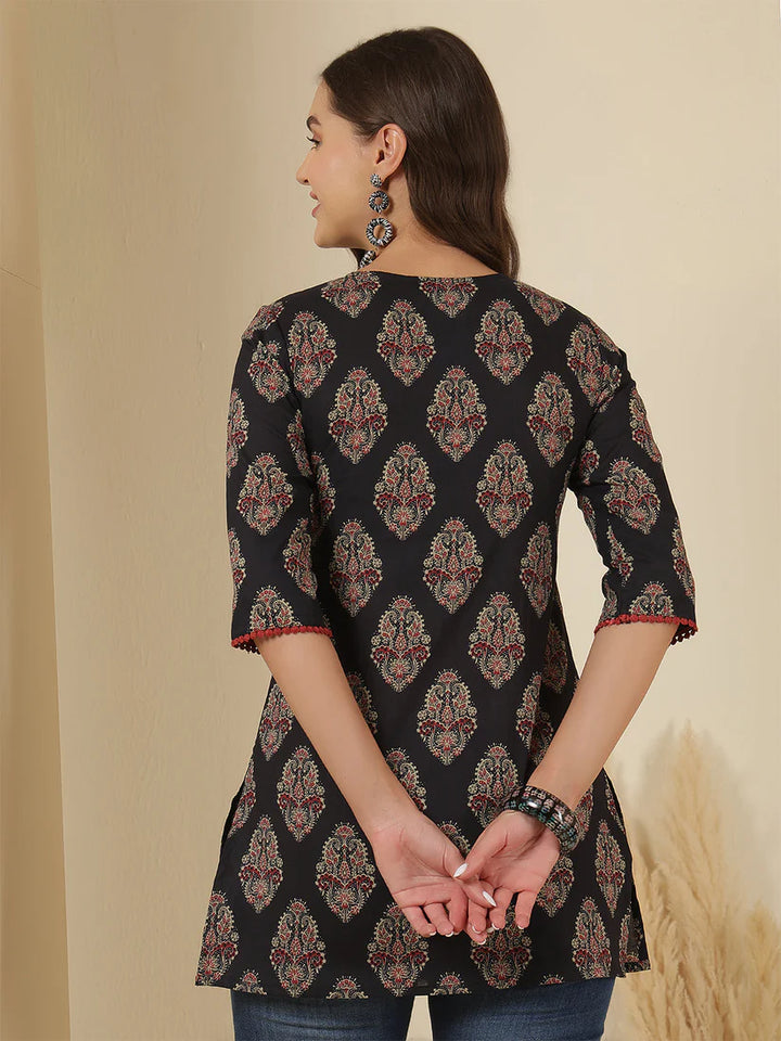TOP-Black Printed Straight
