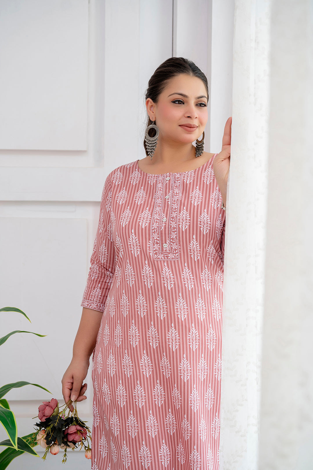 KURTA-Plus size pink printed straight kurta