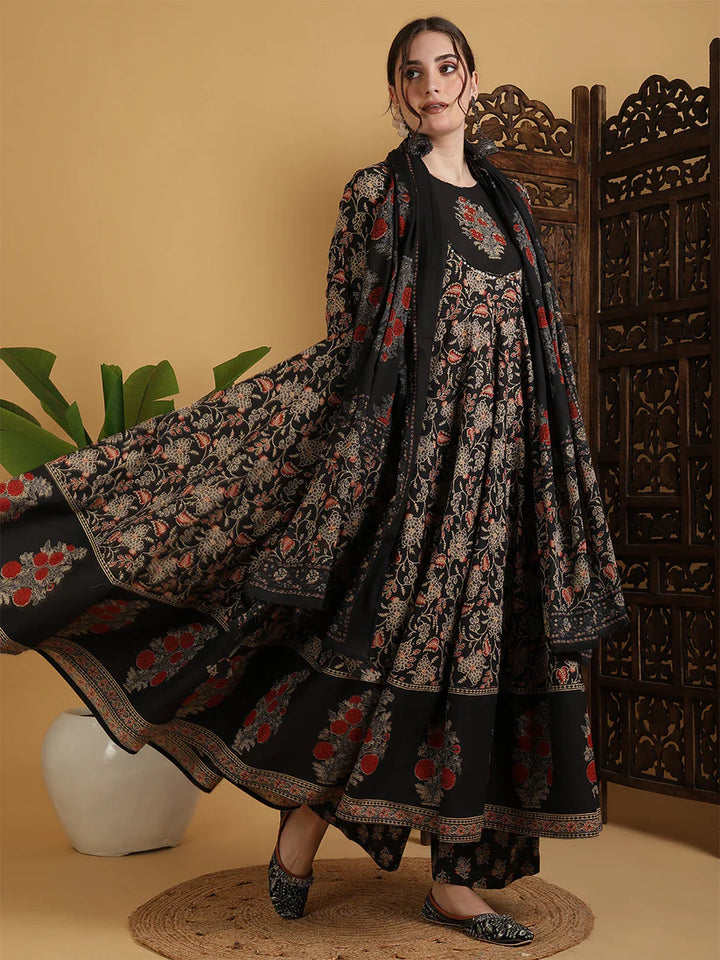 DUPATTA SET-Cotton Flared Printed Embroidered