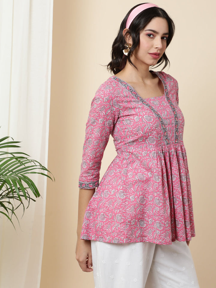 TOP - PINK, COTTON SHORT LENGTH