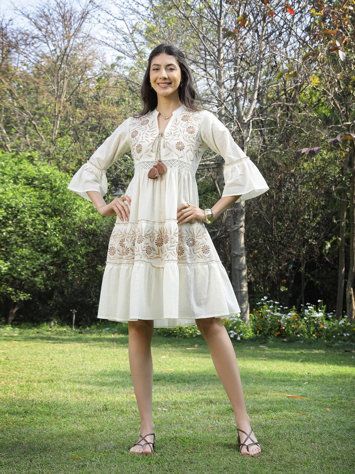 TUNIC-Off White Cotton Solid & Embroidered