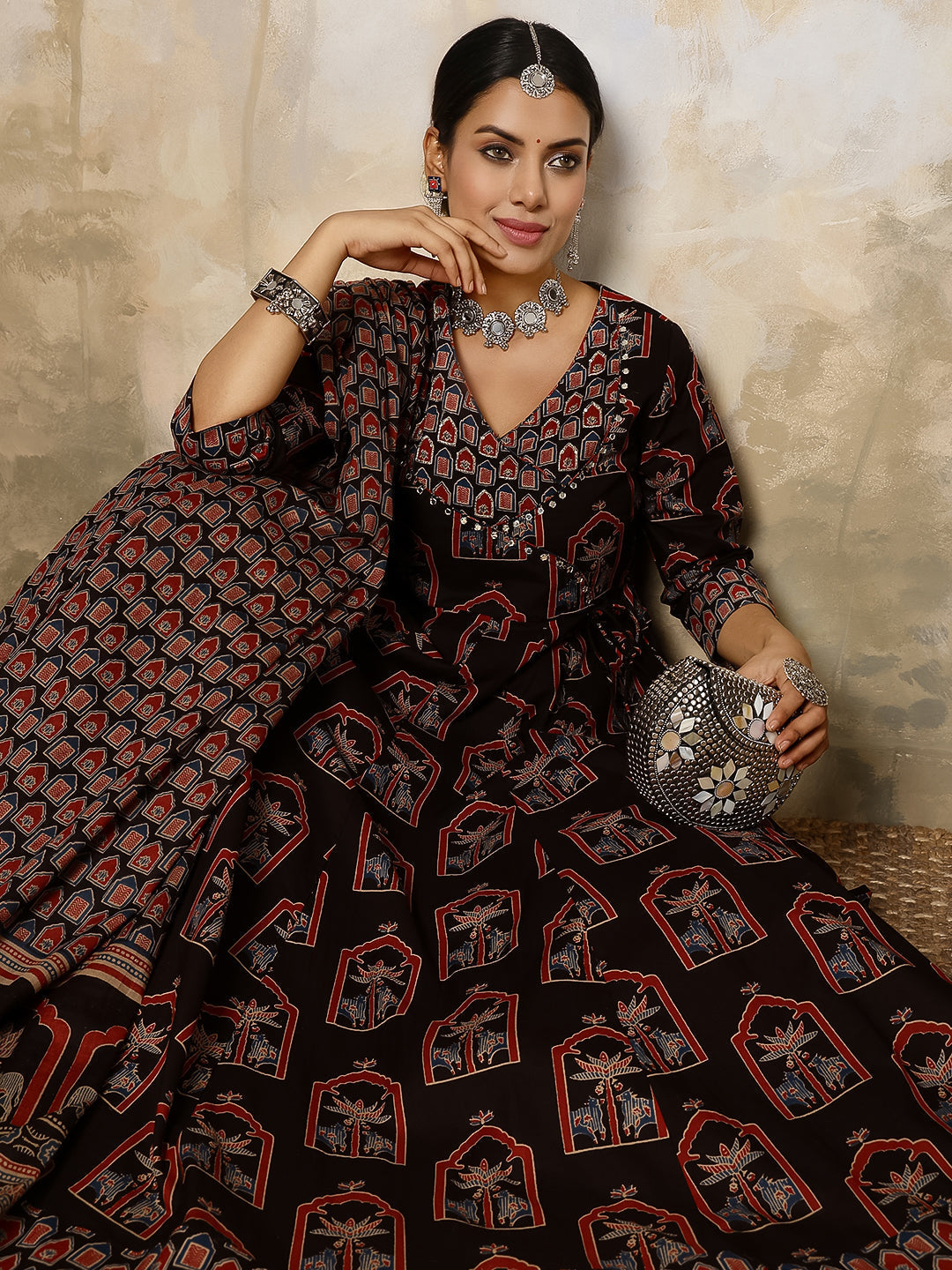 DUPATTA SET- BLACK COTTON CALF LENGTH PRINTED