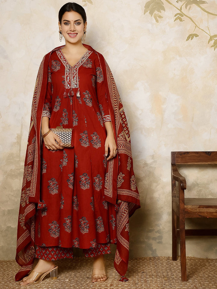 DUPATTA SET-Cotton Printed Flared