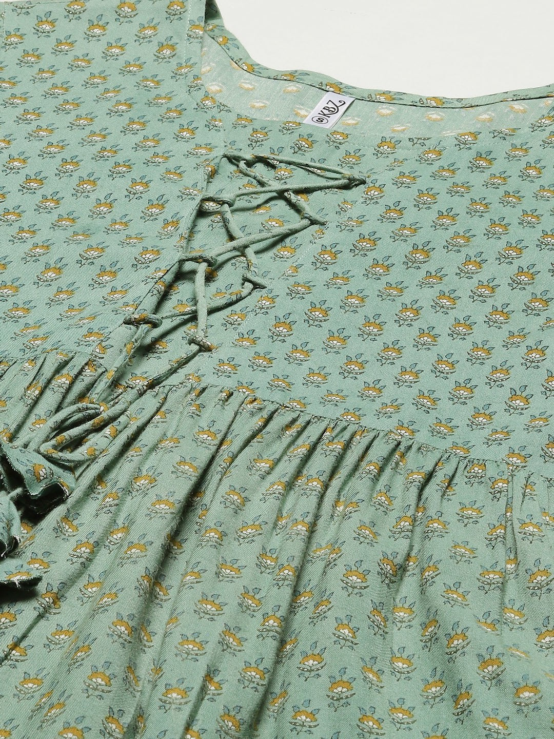 TOP-Oliv Printed Flared Neck Doori
