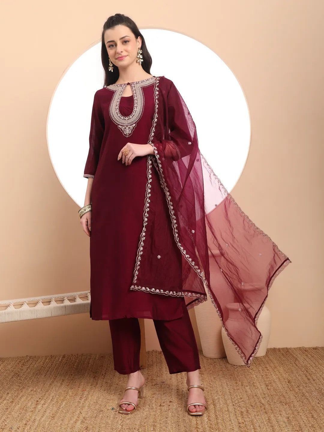 DUPATTA SET-Brndy Embroidered Solid Kurta Set with Dupatta
