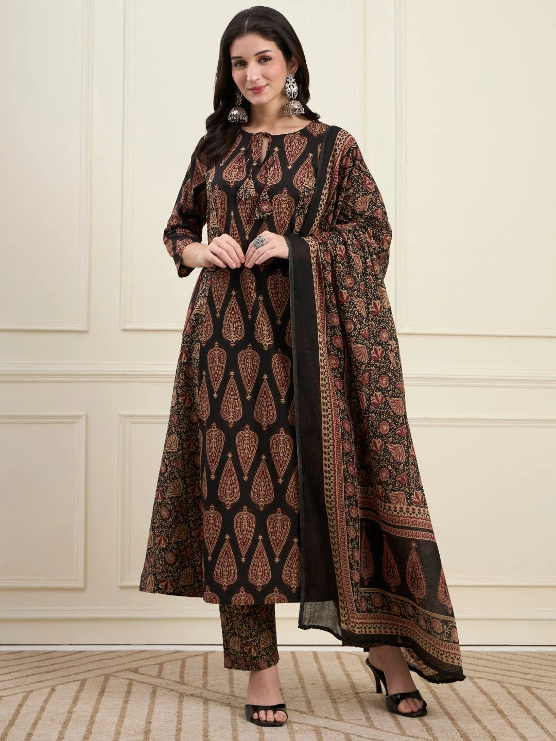 DUPATTA SET-Black Kalidaar Cotton