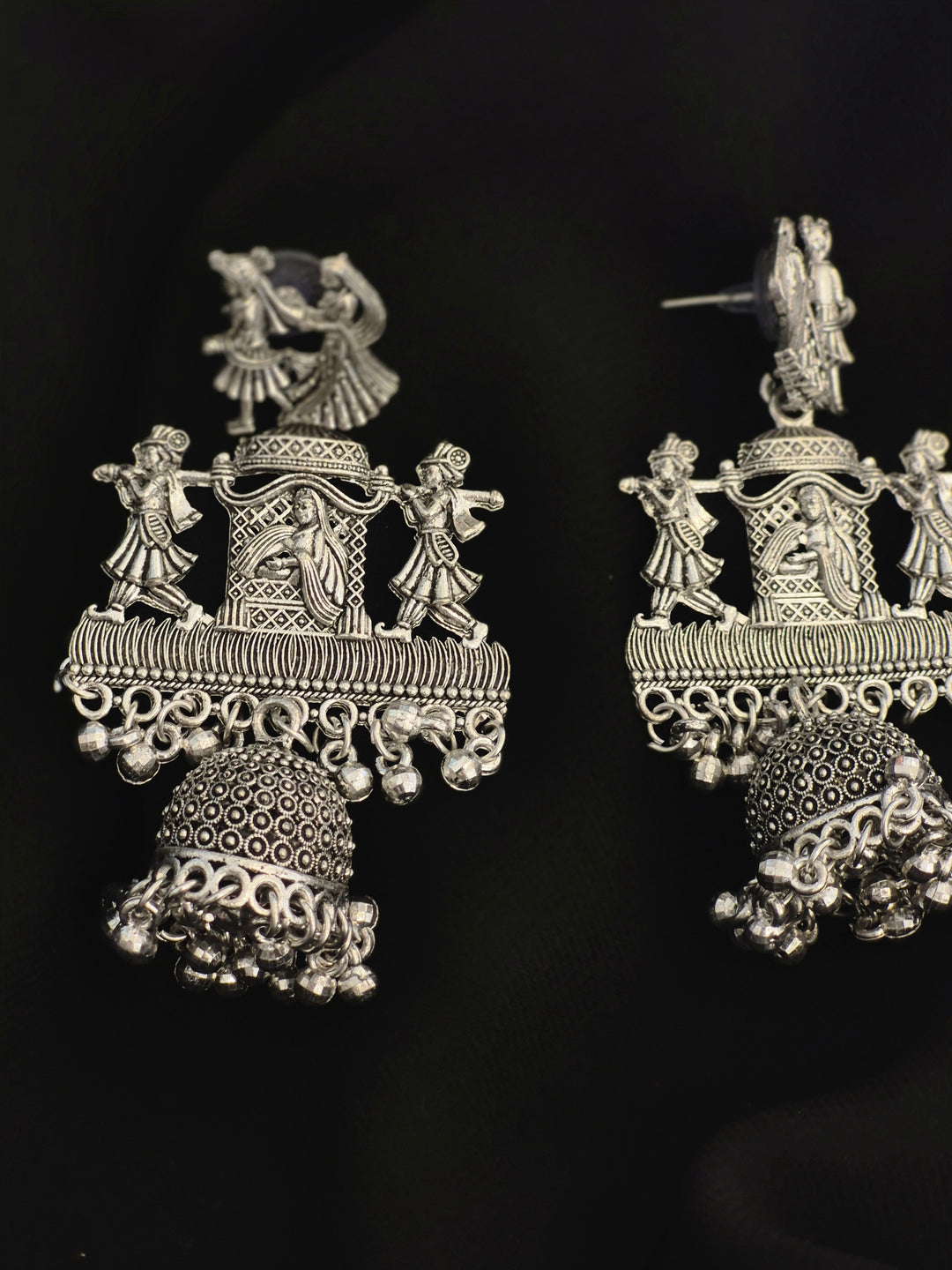 EARRINGS-E