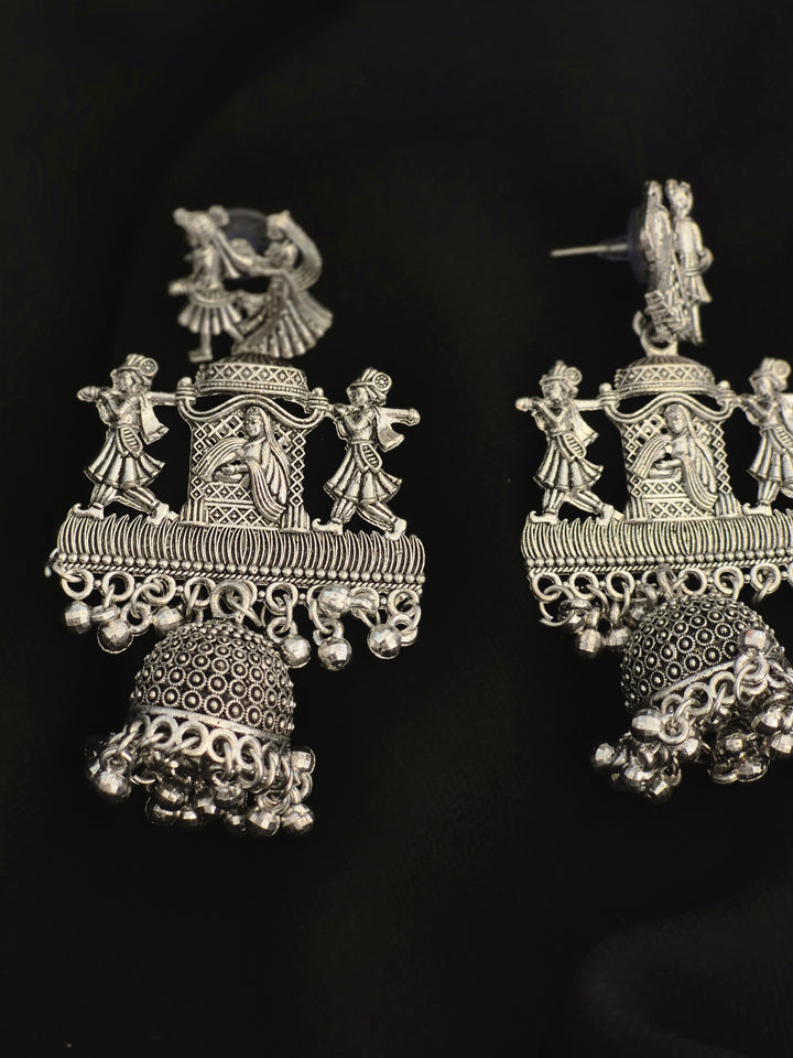 EARRINGS-E