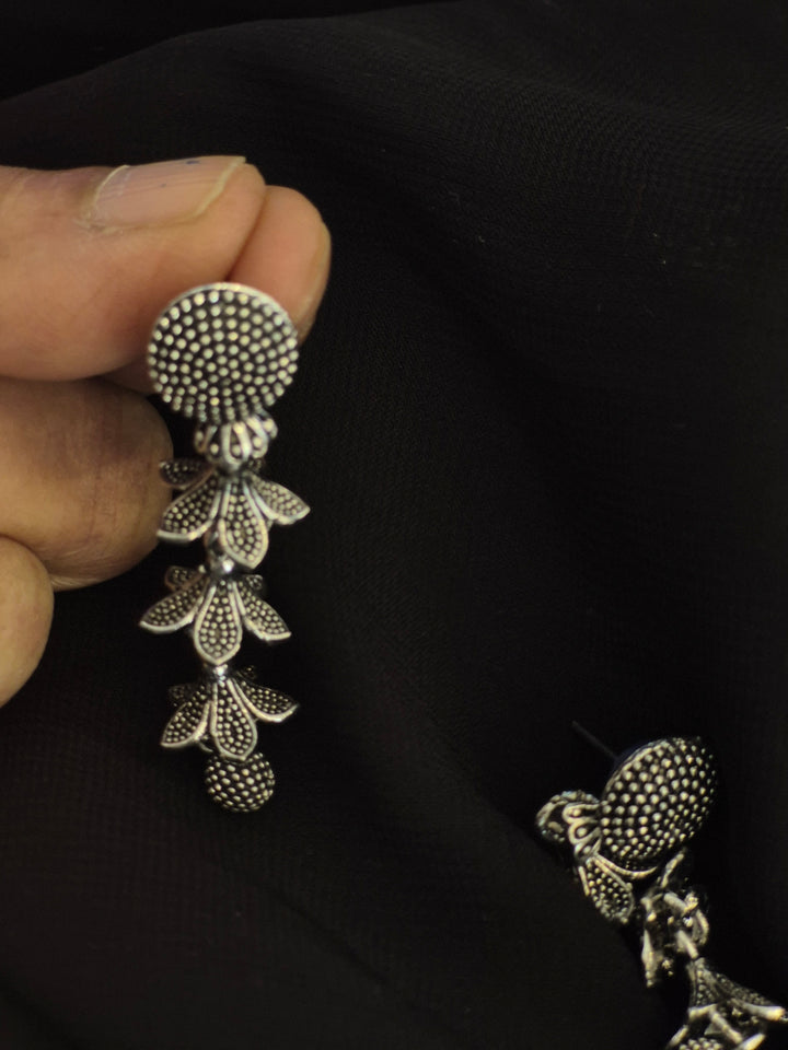 EARRINGS-D