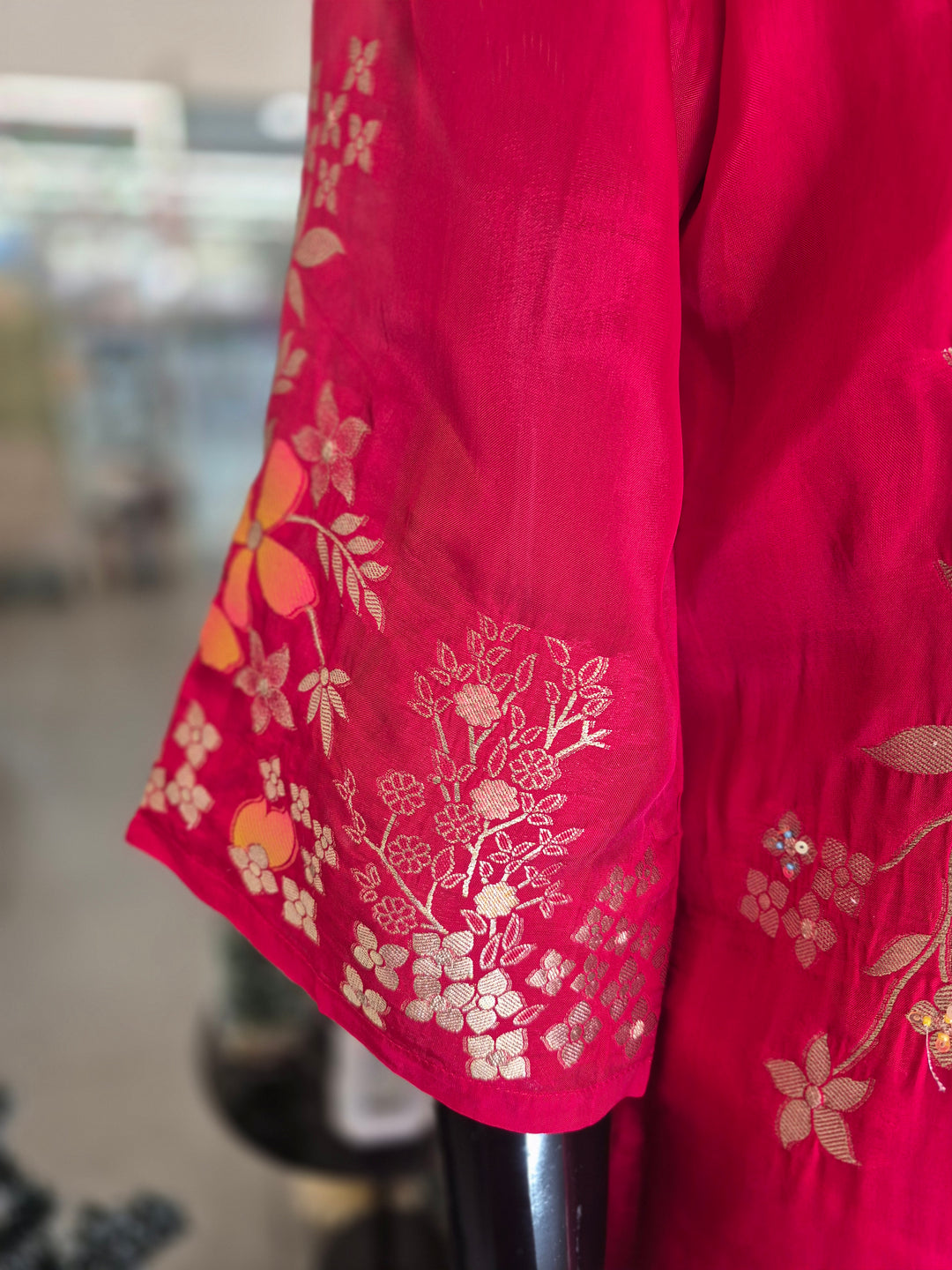 DUPATTA SET - Pure Crepe Red Banarasi weaving set 102415