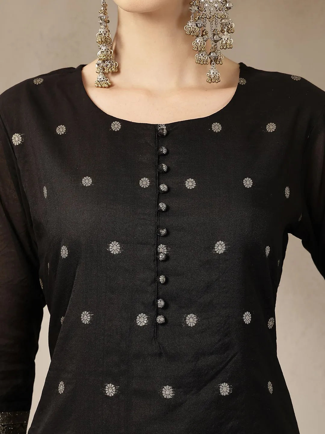 DUPATTA SET-Black Chanderi Silk Floral straight Kurta Set with Dupatta