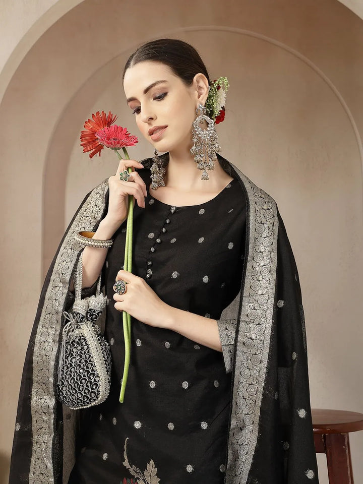 DUPATTA SET-Black Chanderi Silk Floral straight Kurta Set with Dupatta