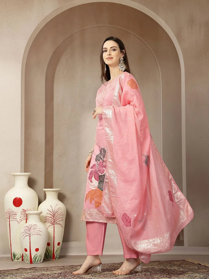 DUPATTA SET-Peach Chanderi Silk Floral Straight Kurta Set with Dupatta