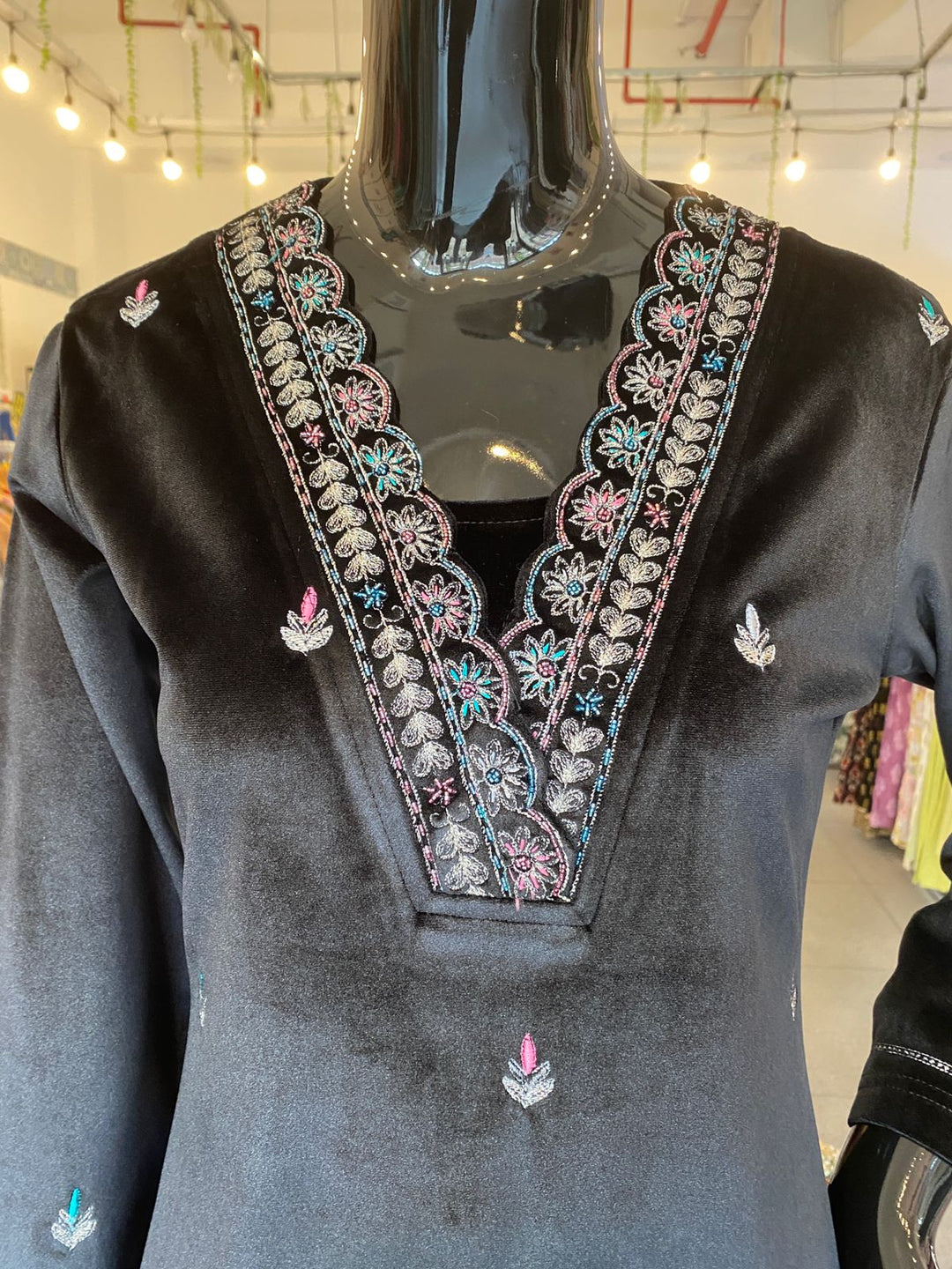 DUPATTA SET - Lux Velvet Black 102403