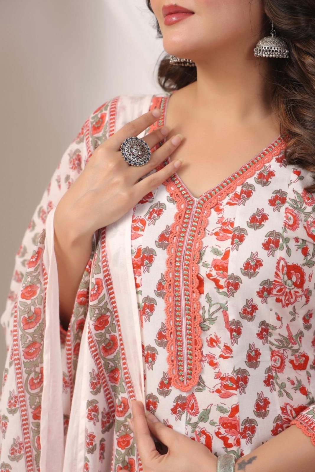 DUPATTA SET-White Floral A-Line Cotton