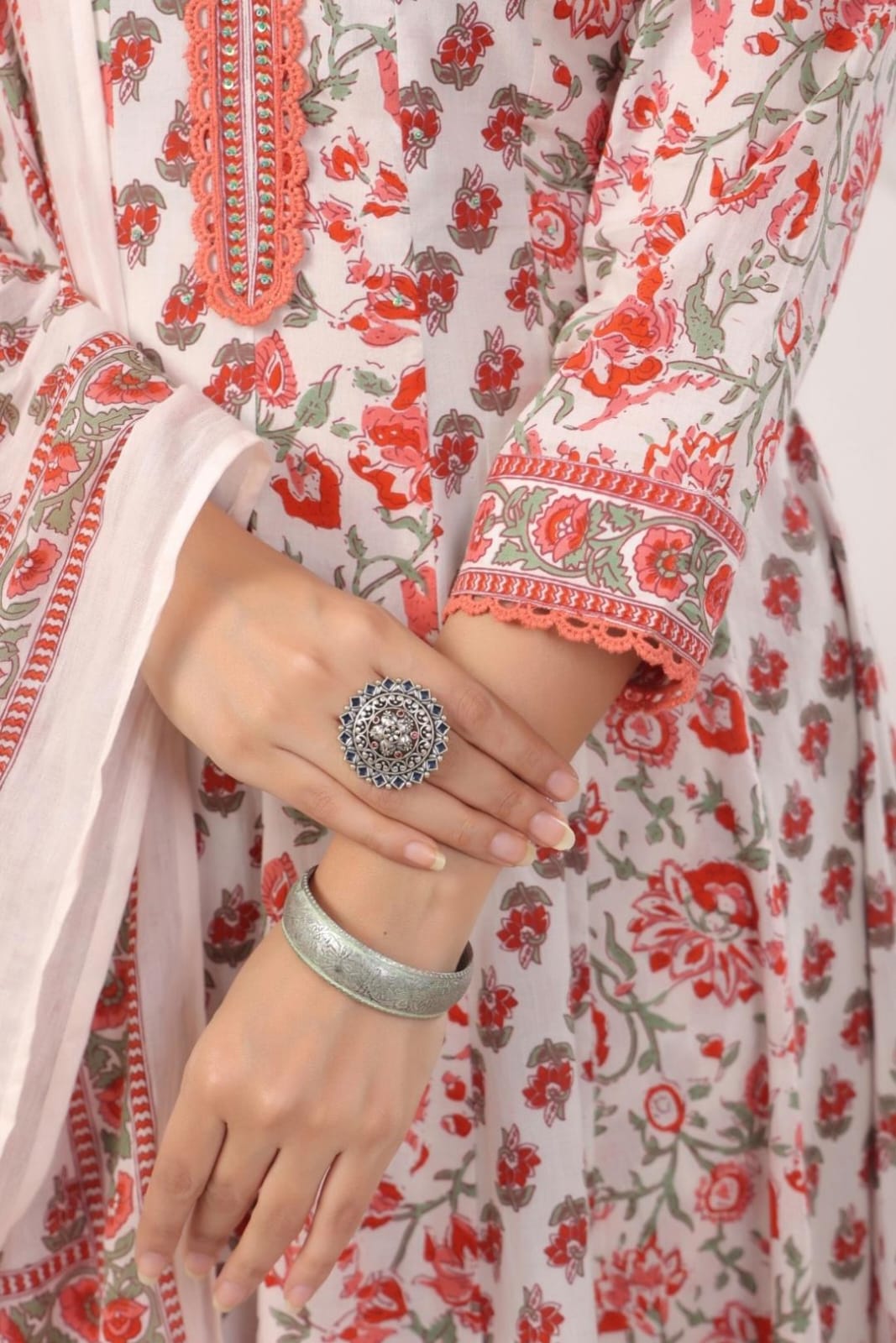 DUPATTA SET-White Floral A-Line Cotton