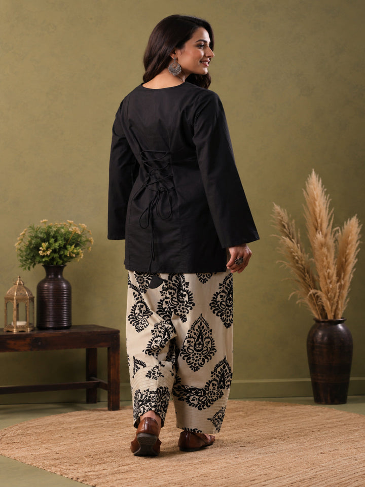 CO-ORDS-Blk Solid Printed Bottom