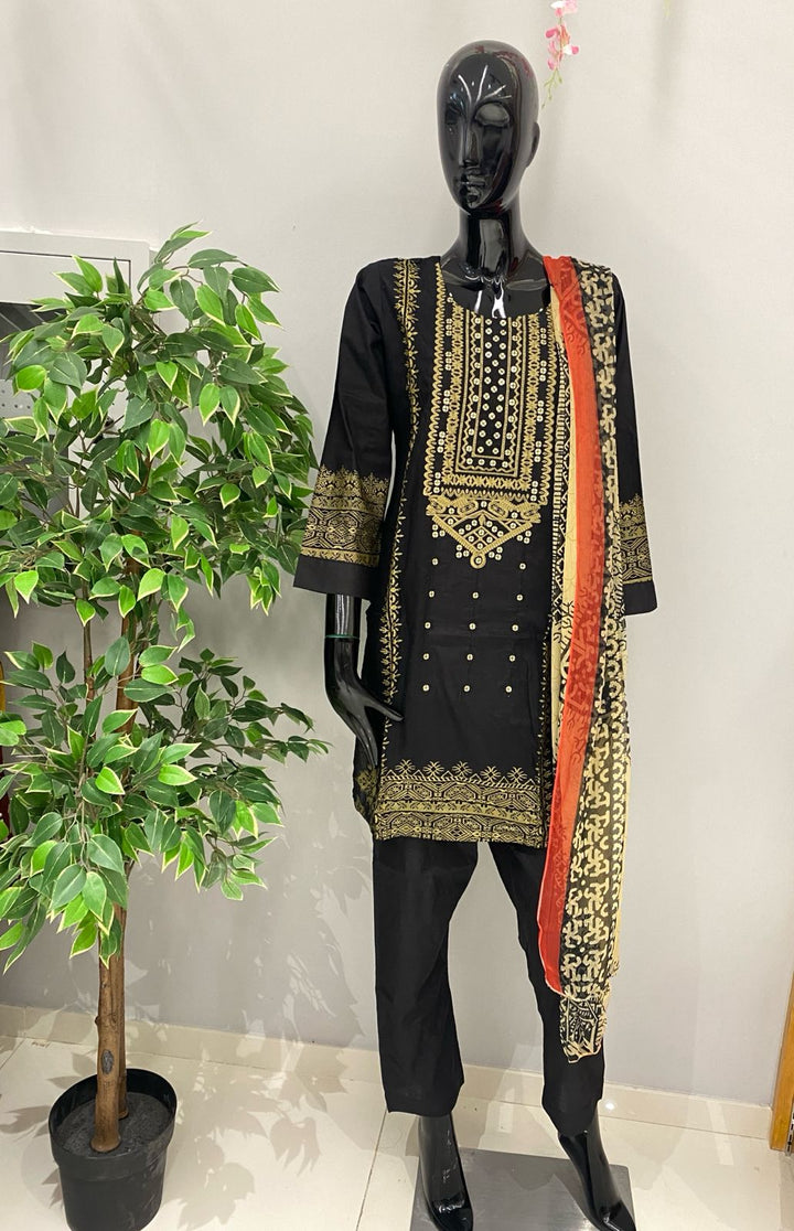 DUPATTA SET - Black color with Zari work Dupatta set