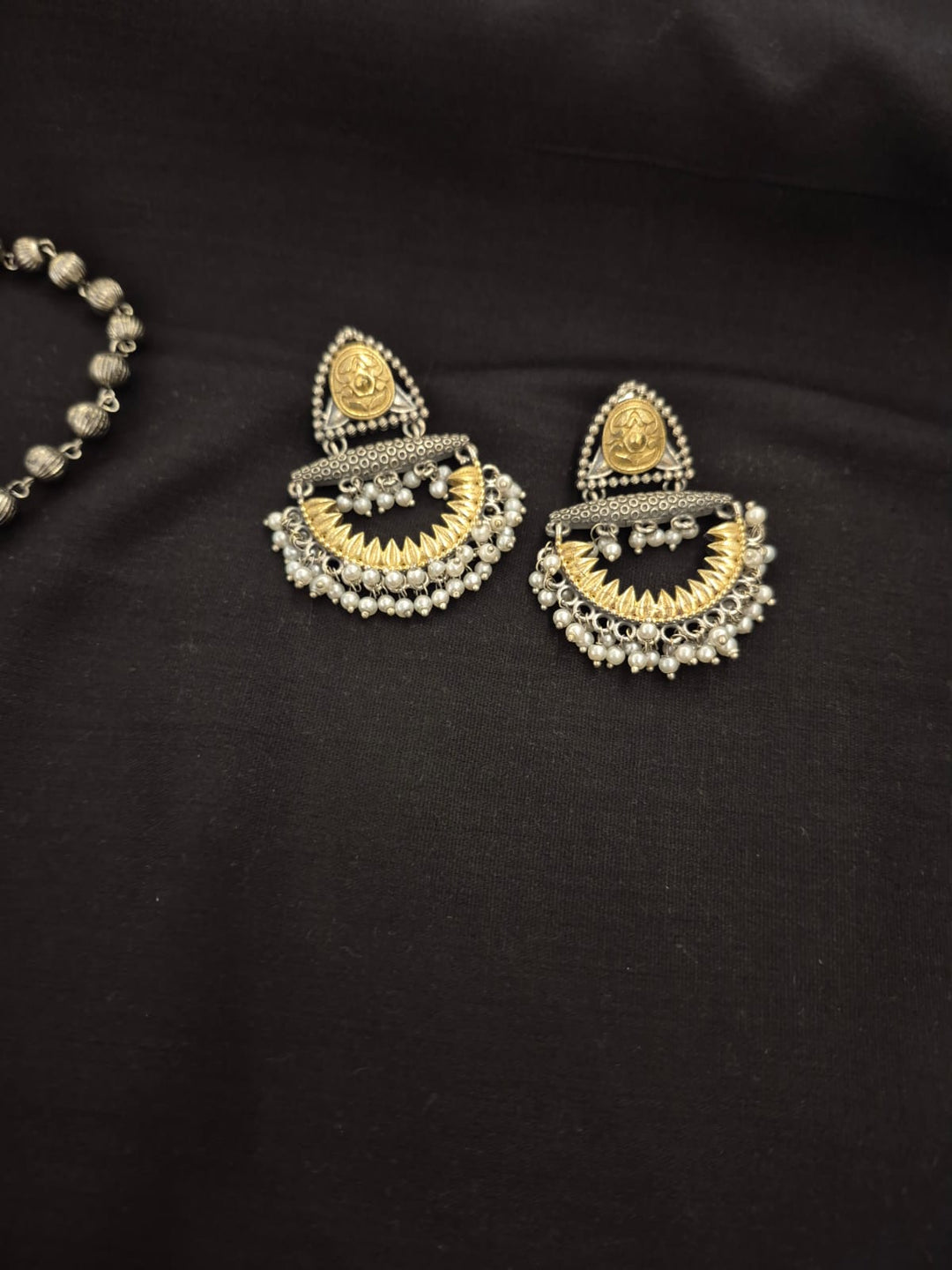 EARRINGS-F