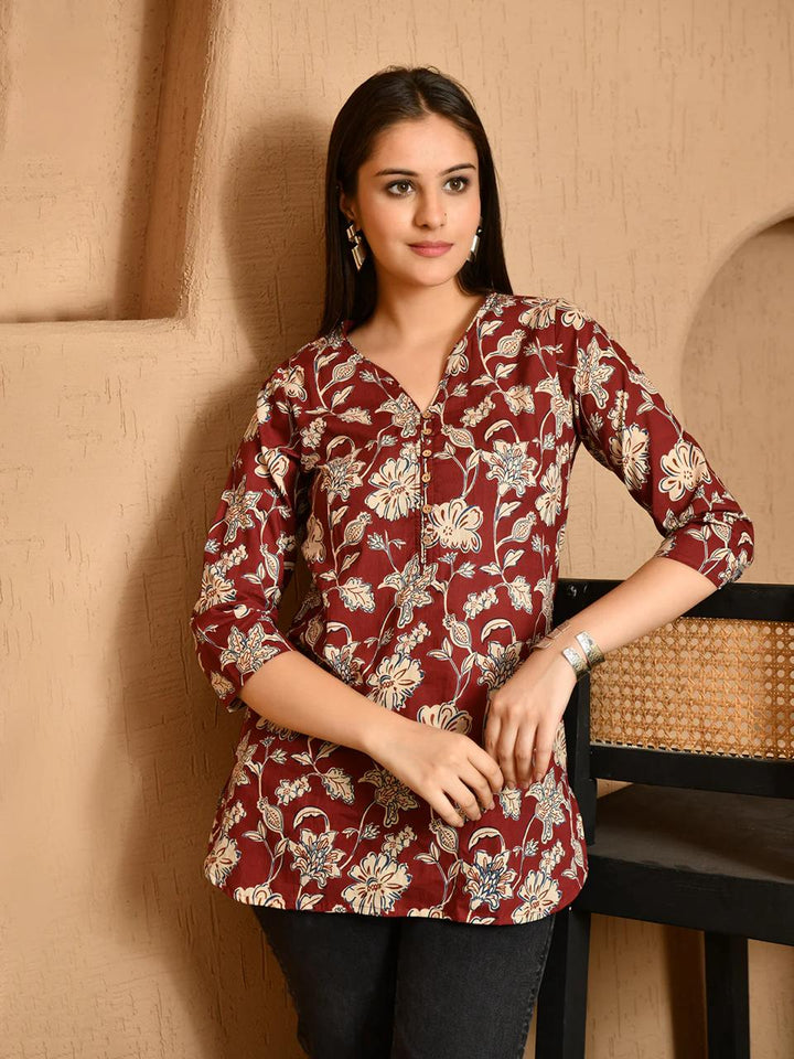 TOP-Maroon Cotton Short Top