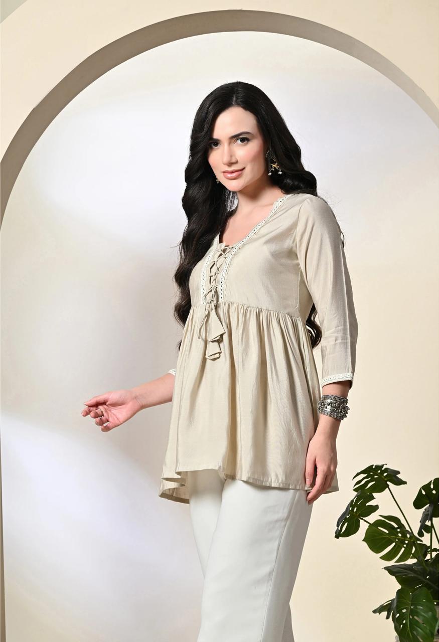 TOP-Beige Cotton Short Top