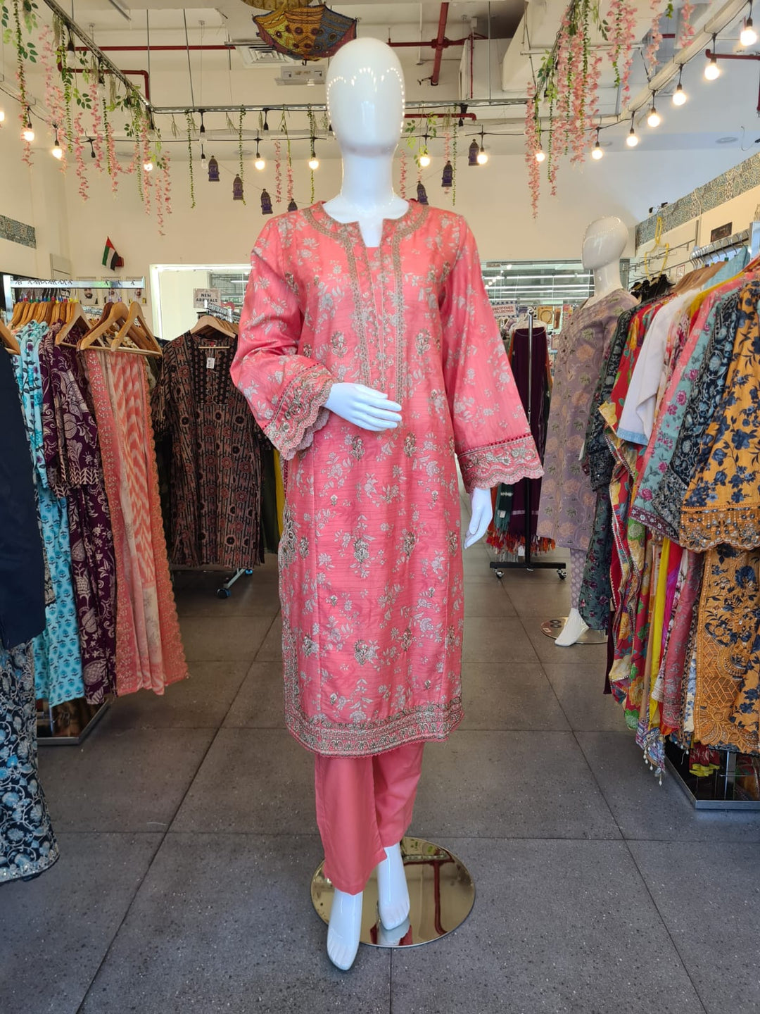 DUPATTA SETS-Straight Emb Peach