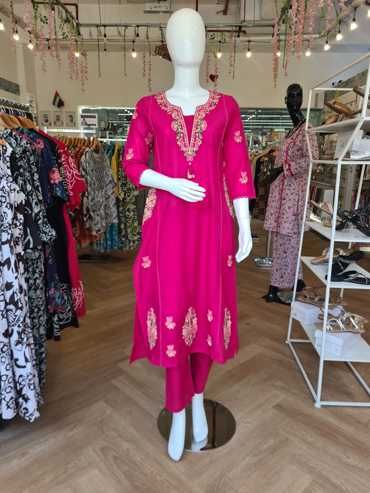 DUPATTA SET Pink Cotton Emb.