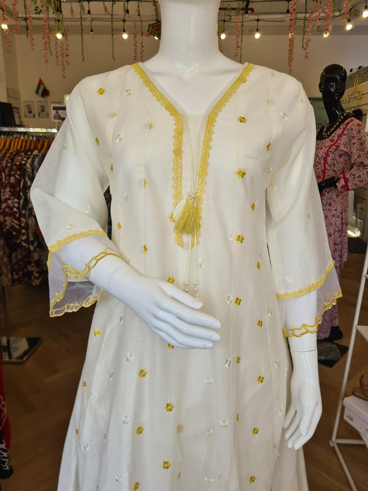 DUPATTA SET White Cotton Yellow Lace
