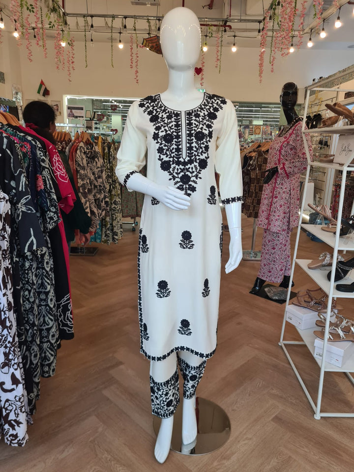 DUPATTA SET White Black Embroidery