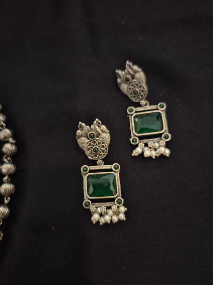 EARRINGS-B