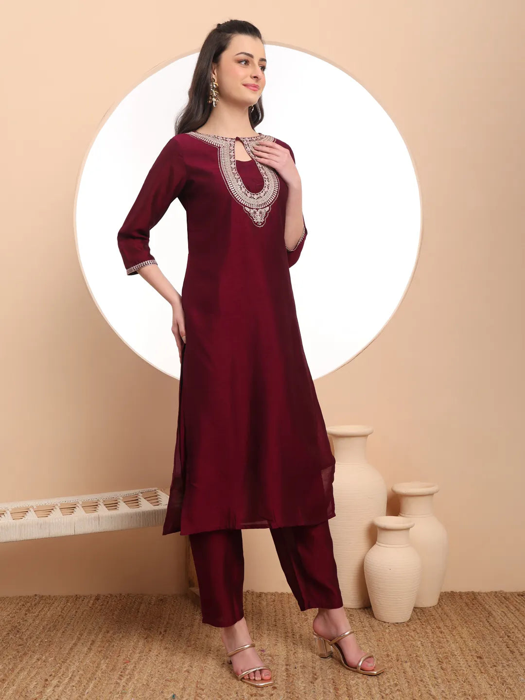 DUPATTA SET-Brndy Embroidered Solid Kurta Set with Dupatta