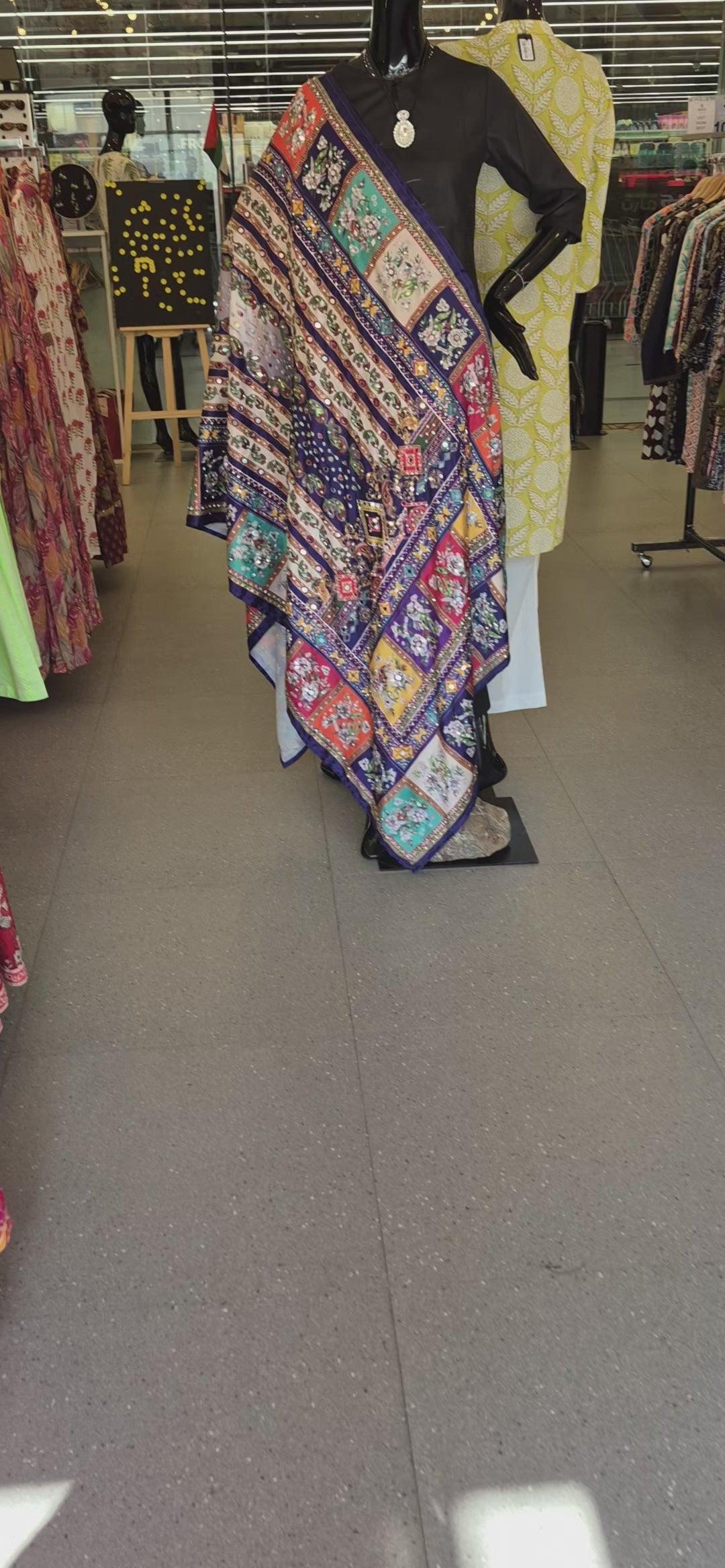 DUPATTA MIRROR